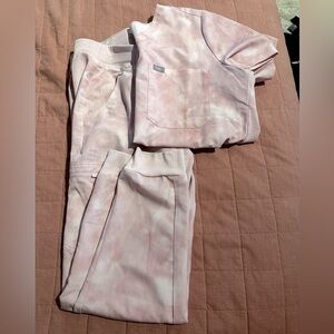 Pink marbled scrub set. Pants size M Top Size L